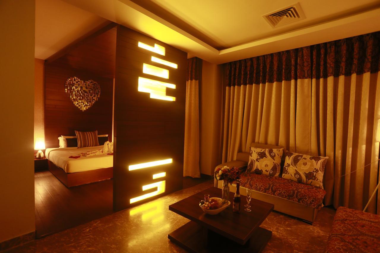 Hotel Alleviate Agra  Buitenkant foto